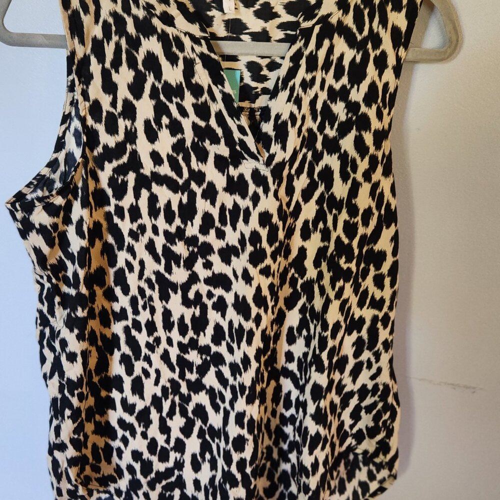 Maurice's Leopard Print Lightweight Top NWT - Women's Large - Picture 2 of 5
